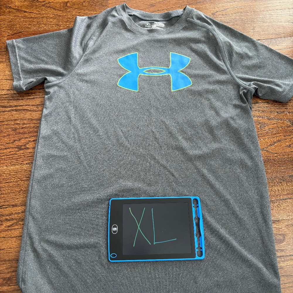 Boys Under Armour Shirt Size XL